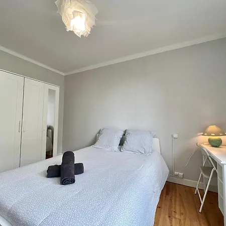Paisible T3 Proche Metro, Wi-fi & Terrasse Privee Apartament *