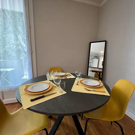 Daire Paisible T3 Proche Metro, Wi-fi & Terrasse Privee